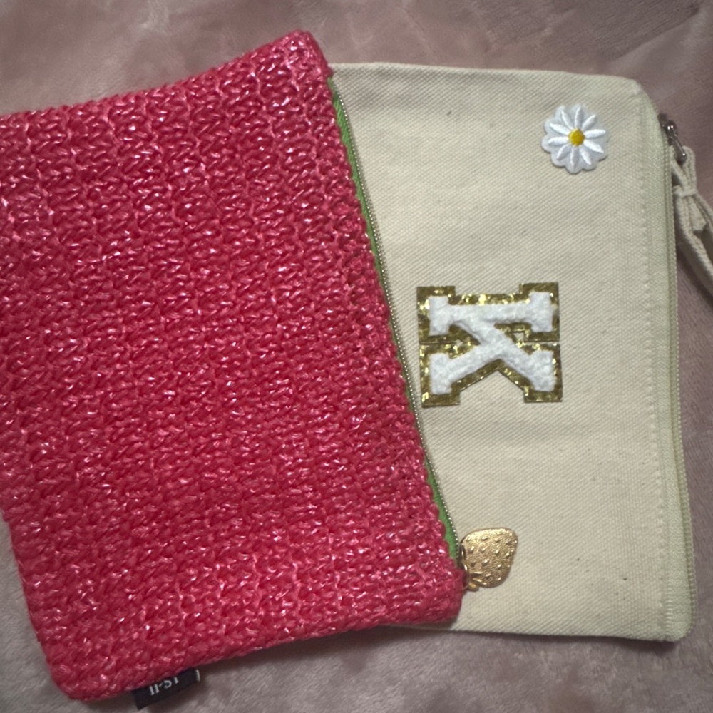 Set of 4 cosmetic bags all excellent condition - Picture 2 of 3